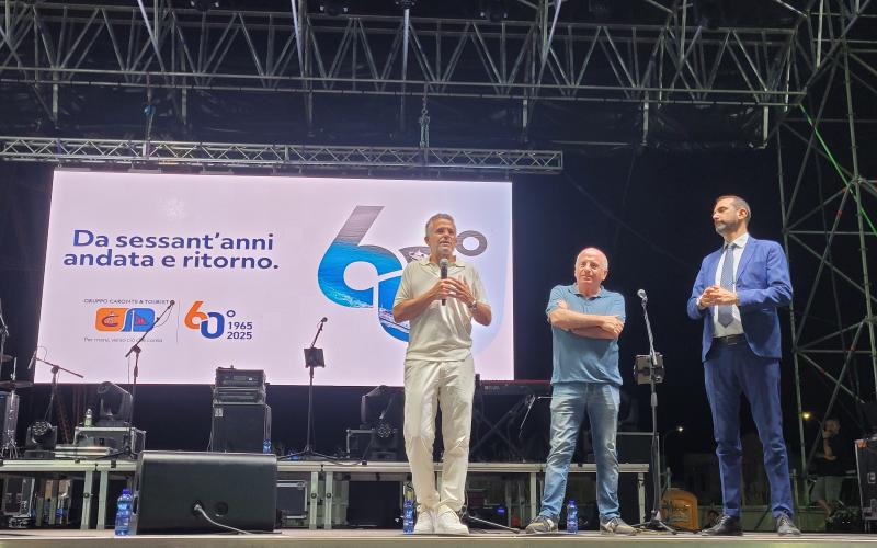 La festa con Roy Paci & Aretuska per celebrare i 60 anni di navigazione