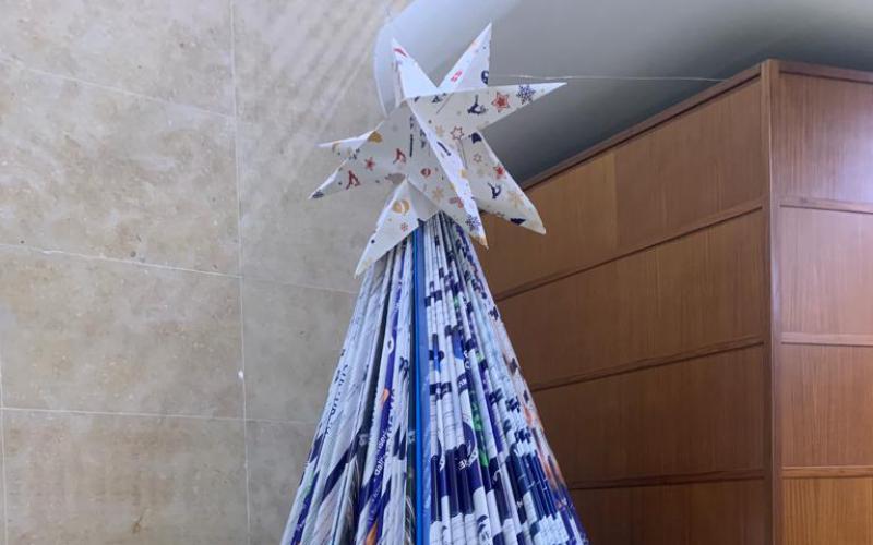 Albero di Natale in carta riciclata